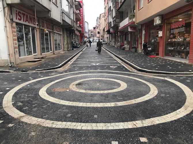 İ̇vrindi’de Sokaklar Güzelleşiyor