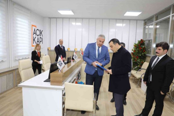 Kars’ta ‘Açık Kapı’ya 4 Bin 263 Kişi Başvuruda Bulundu