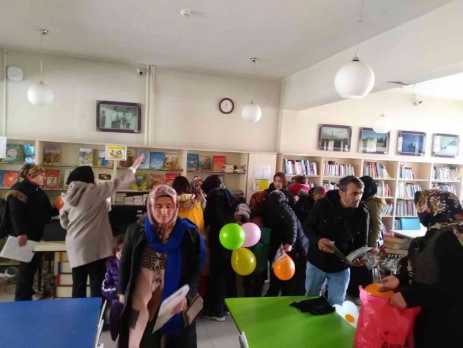 Kars’ta Okuma Etkinliği Düzenlendi