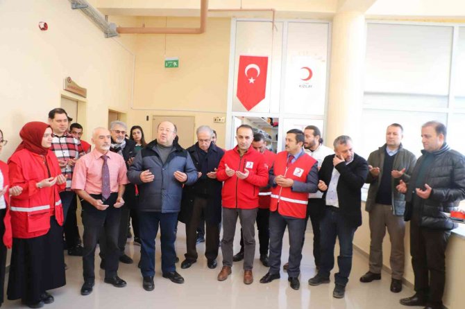 Kızılay, Kampüs Yerleşkesinde Giyim Mağazası Açtı