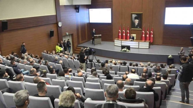 Kocaeli Valisi Seddar Yavuz: “Spor Sahalarında Alkollü Adamın İşi Yok”