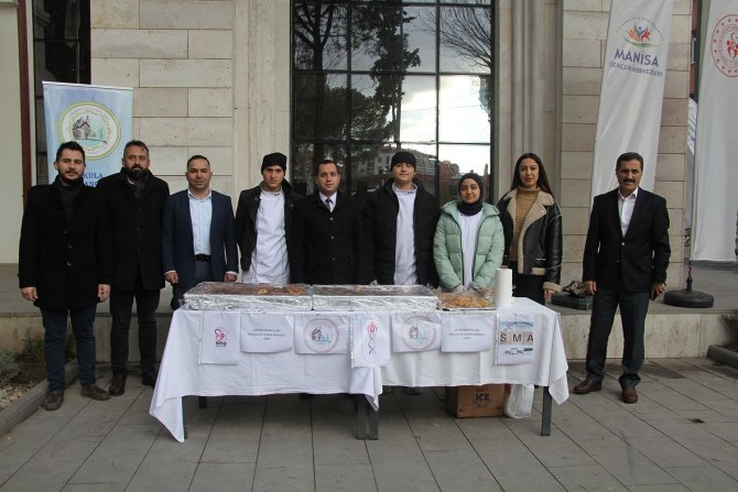 Öğrenciler Kendi Elleriyle Yaptığı Kahvaltılıkları Duru Bebek İçin Sattı