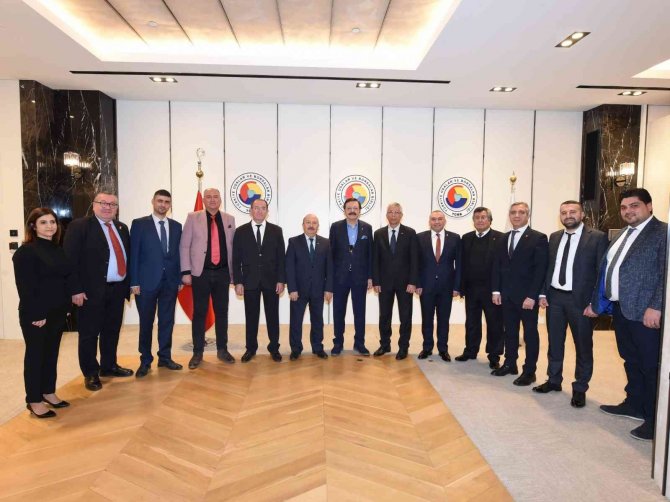 Alaşehirli Esnafları İl Merkezine Gitmekten Kurtaran Çalışma