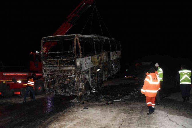 Mersin’deki Otobüs Kazası: 2’si Şehit 3 Ölü, 33 Yaralı