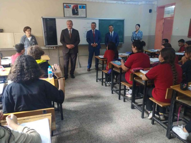 “Eğitimle Yeniden Buluşma” Projesi İle Tüm Çocuklar Okullu Olacak