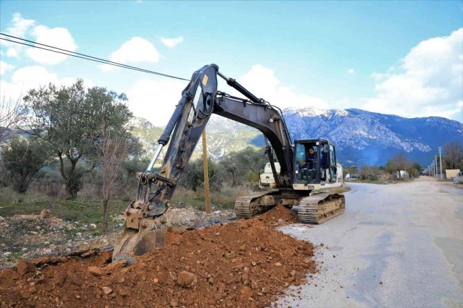 Muski̇, Ortaköy Mahallesi’ne İlave İçme Suyu Hattı Yapıyor