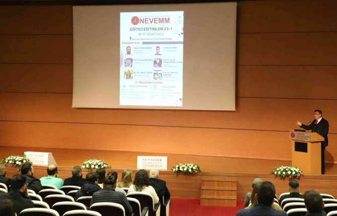 Rektör Aktekin “Nevü Eğitici Eğitimleri” Programına Katıldı