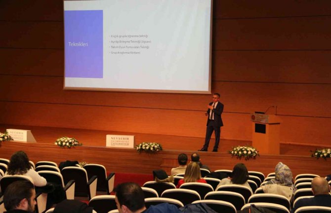 Rektör Aktekin “Nevü Eğitici Eğitimleri” Programına Katıldı