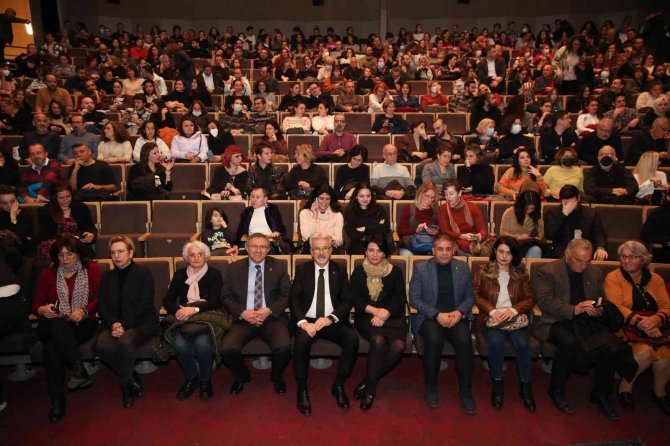 Nâzım Hikmet Doğum Gününde Bestelenmiş Eserleriyle Anıldı