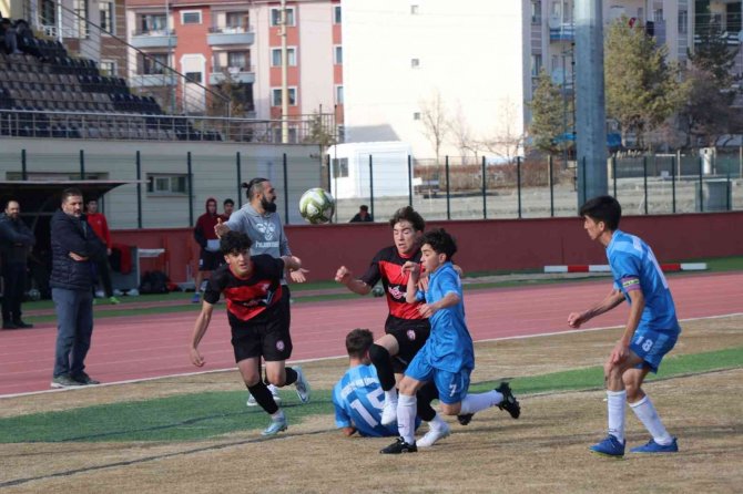 Okul Sporları Futbol Müsabakaları Tamamlandı