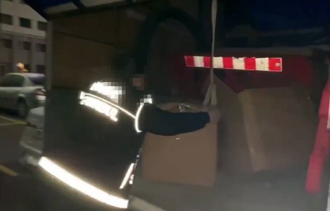 İ̇ski̇ Aracı İle Uyuşturucu Sevkiyatı Polise Takıldı