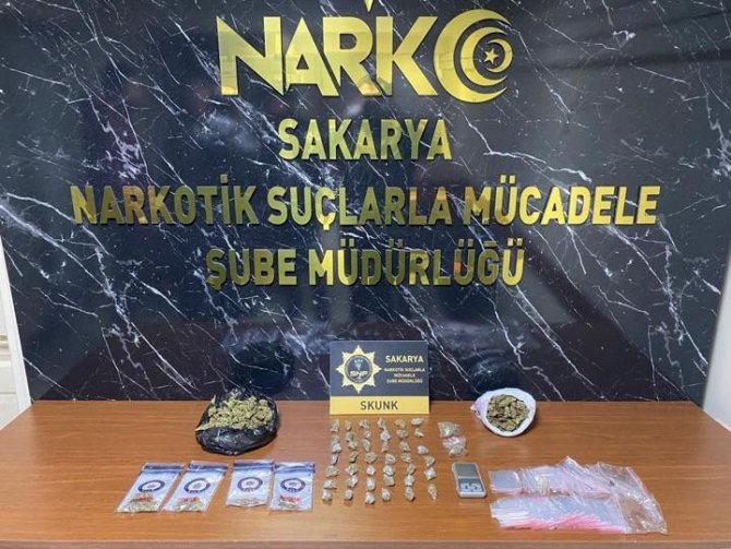 Polisten 3 Ayrı Uyuşturucu Operasyonu: 7 Gözaltı