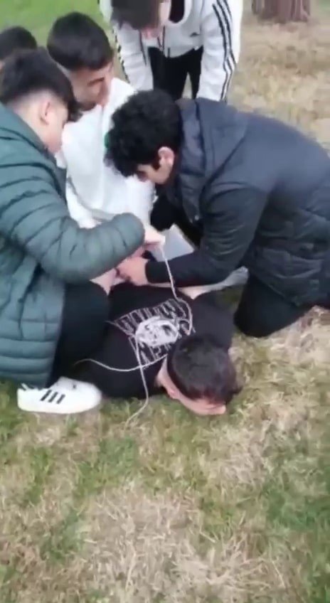 Doğduğuna Pişman Ettiler