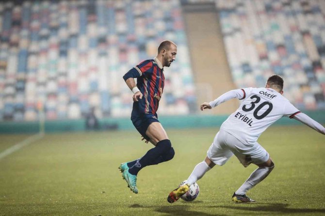 Ahmet İ̇lhan Özek: “Güçlü Bir Takım Olduk”