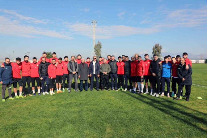 Başkan Yalçın’dan Talasgücü’ne Moral Ziyareti