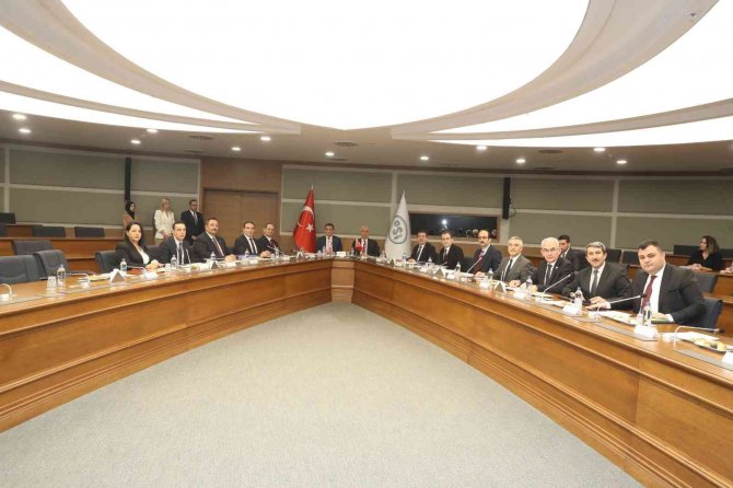 Tarım Ve Orman Bakanı Kirişci, Kktc Tarım Ve Doğal Kaynaklar Bakanı Oğuz İle Görüştü