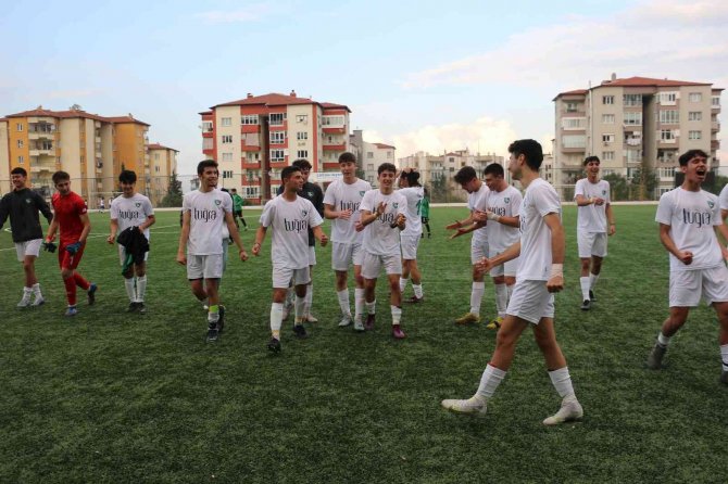 Denizlispor U17’de Lider Manisa’yı Puansız Gönderdi