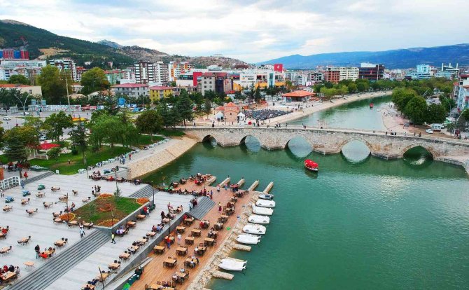 Tokat’ta Makro Ölçekli Projeler Hız Kesmiyor