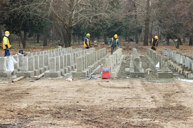 Başkan Eroğlu: “Gümenek Millet Bahçesinde Çalışmalarımız Devam Ediyor”