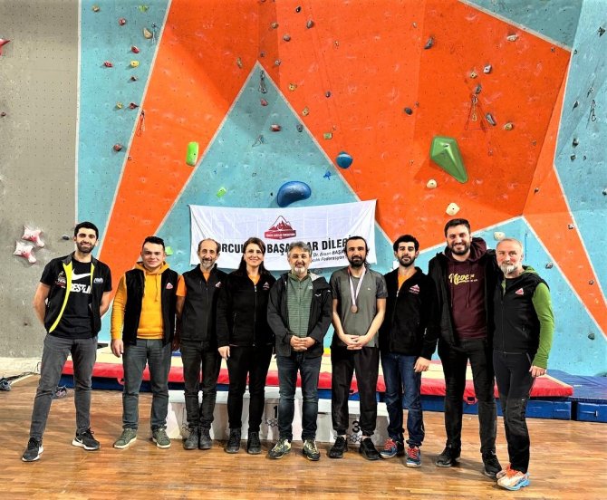 Kısa Kaya Tırmanış İ̇l Şampiyonası Yapıldı