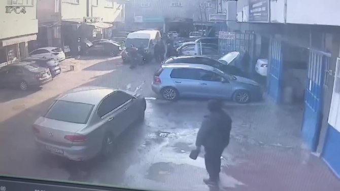 Ümraniye’de 1 Kişinin Öldüğü 6 Kişinin Yaralandığı Kavganın Güvenlik Kamerası Görüntüleri Ortaya Çıktı