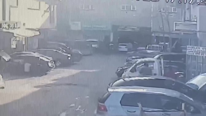 Ümraniye’de 1 Kişinin Öldüğü 6 Kişinin Yaralandığı Kavganın Güvenlik Kamerası Görüntüleri Ortaya Çıktı