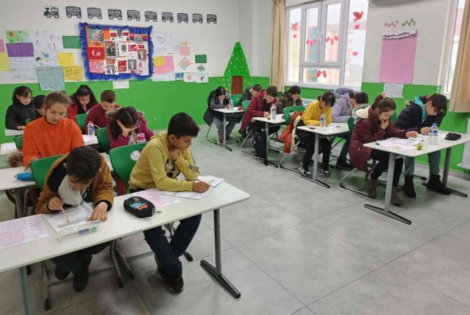 Adıyaman Doğa Koleji’nin Bursluluk Sınavına Yoğun İlgi