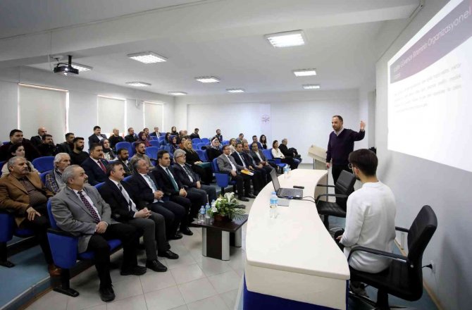 Ai̇çü’de Kalite Güvence Sistemi Değerlendirme Toplantısı Yapıldı