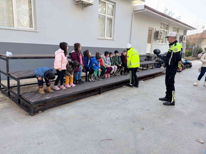 Aydın’da 17 Anasınıfı Öğrencisi “Trafik Dedektifi” Oldu