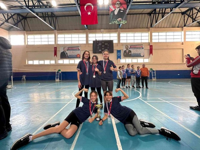 Aydın’da Badminton Turnuvası Heyecanı Son Buldu