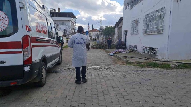 Aydın’da Bir Anne Ve 2 Çocuğu Evlerinde Ölü Bulundu