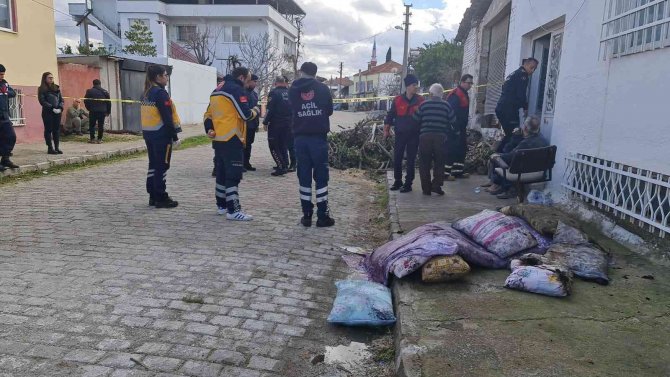 Bir Babanın En Acı Günü: Karısı Ve Çocuklarını Ölü Olarak Buldu