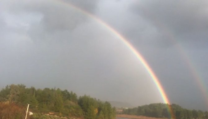 Çifte Gökkuşağını Gören Çiftçi, Heyecanını Belgesel Tadında Aktardı
