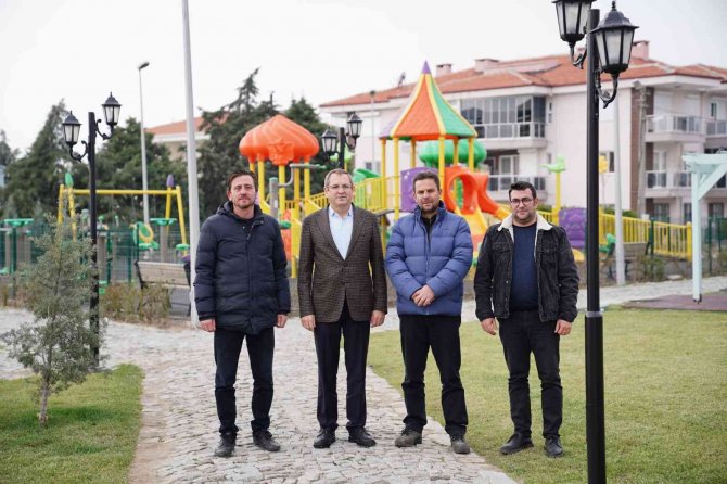 Ayvalık’ın Parklarında Peyzaj Düzenlemesi