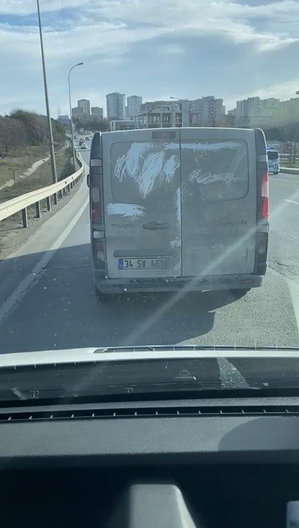 Ambulansa Yol Vermeyen Sürücü Kamerada