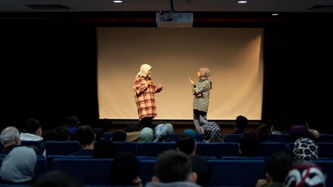 Kısa Film Ve Belgesel Salonu Sinemaseverleri Ağırlıyor