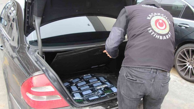 Kapıkule’de Bin 312 Adet Kaçak Hard Disk Ele Geçirildi