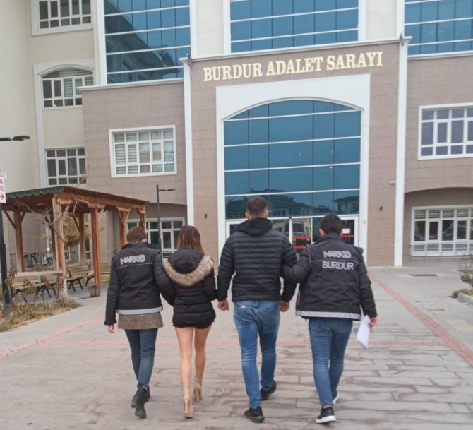Burdur’da Uyuşturucu Operasyonunda 3 Tutuklama