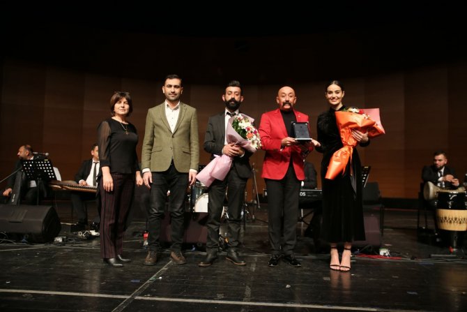 Elif Buse Doğan’la Müzik Dolu Gece