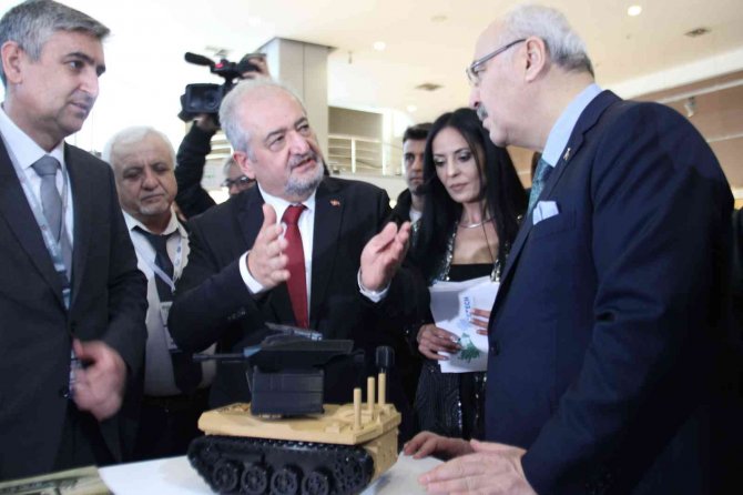 Savunma Sanayisi Teknolojileri İ̇zmir’de Sergileniyor