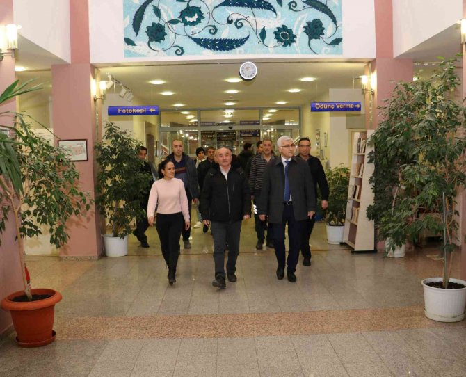 Sınav Haftasında Esogü’lü Öğrencilere Kumanya Desteği