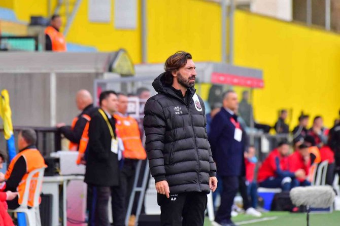 Andrea Pirlo’dan Kadroda 8 Değişiklik