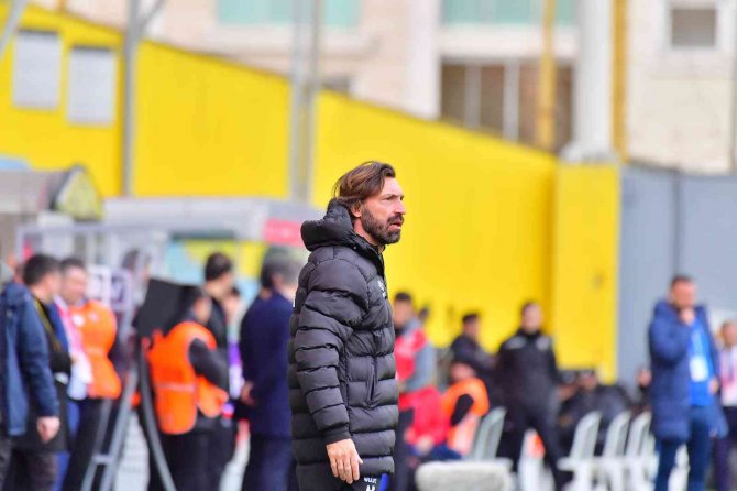 Andrea Pirlo’dan Kadroda 8 Değişiklik