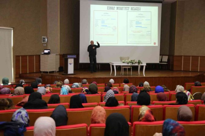 Gölmek Kursiyerlerine E-ticaret Eğitimi