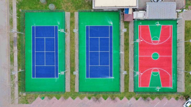 Kavaklı Sahilindeki Spor Sahaları Baştan Yenilendi