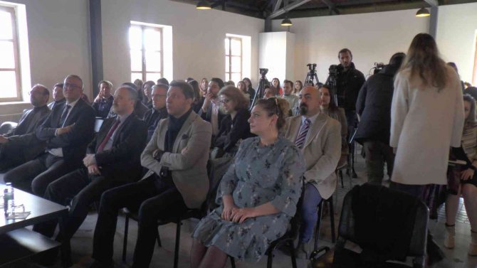 Dil Ve Konuşma Terapisti Namık Yücel Birol: “Türkiye’de 28 Bin Kişiye 1 Dil-konuşma Terapisti Düşüyor”