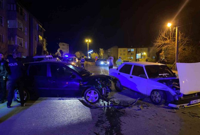 Karabük’te Trafik Kazası: 2 Yaralı