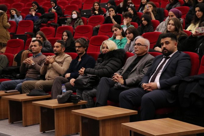 Üniversite Öğrencilerinin Orkestra Konserine Büyük İlgi