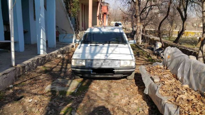 Polislerin Durumundan Şüphelendiği Araç Çalıntı Çıktı
