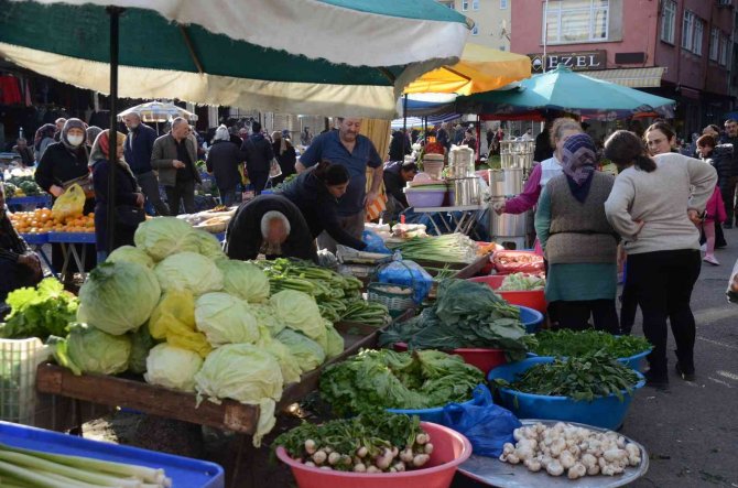 Ordu’da Semt Pazarlarında Yoğunluk